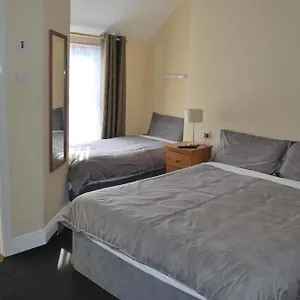 3* Pensión Parkway